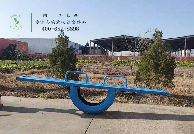 輪胎工藝品動(dòng)物豬造型